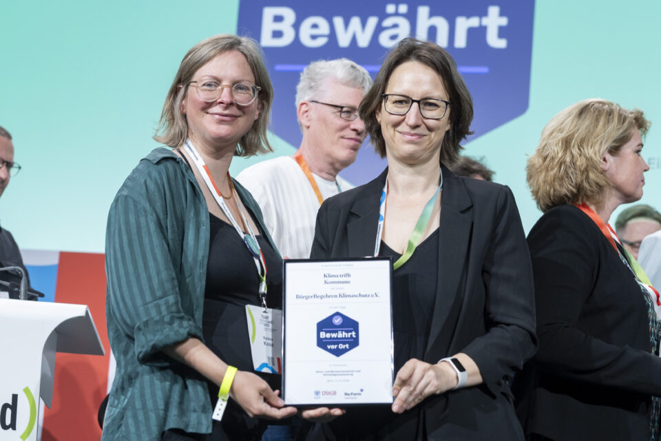 Modellprojekt Klima trifft Kommune erhält das „Bewährt vor Ort”-Siegel für kommunale Innovation
